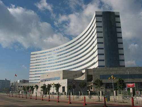 1539153574111039.jpg 10、昆明市西山區(qū)“智慧西山”綜合系統(tǒng)建設(shè)項(xiàng)目.jpg